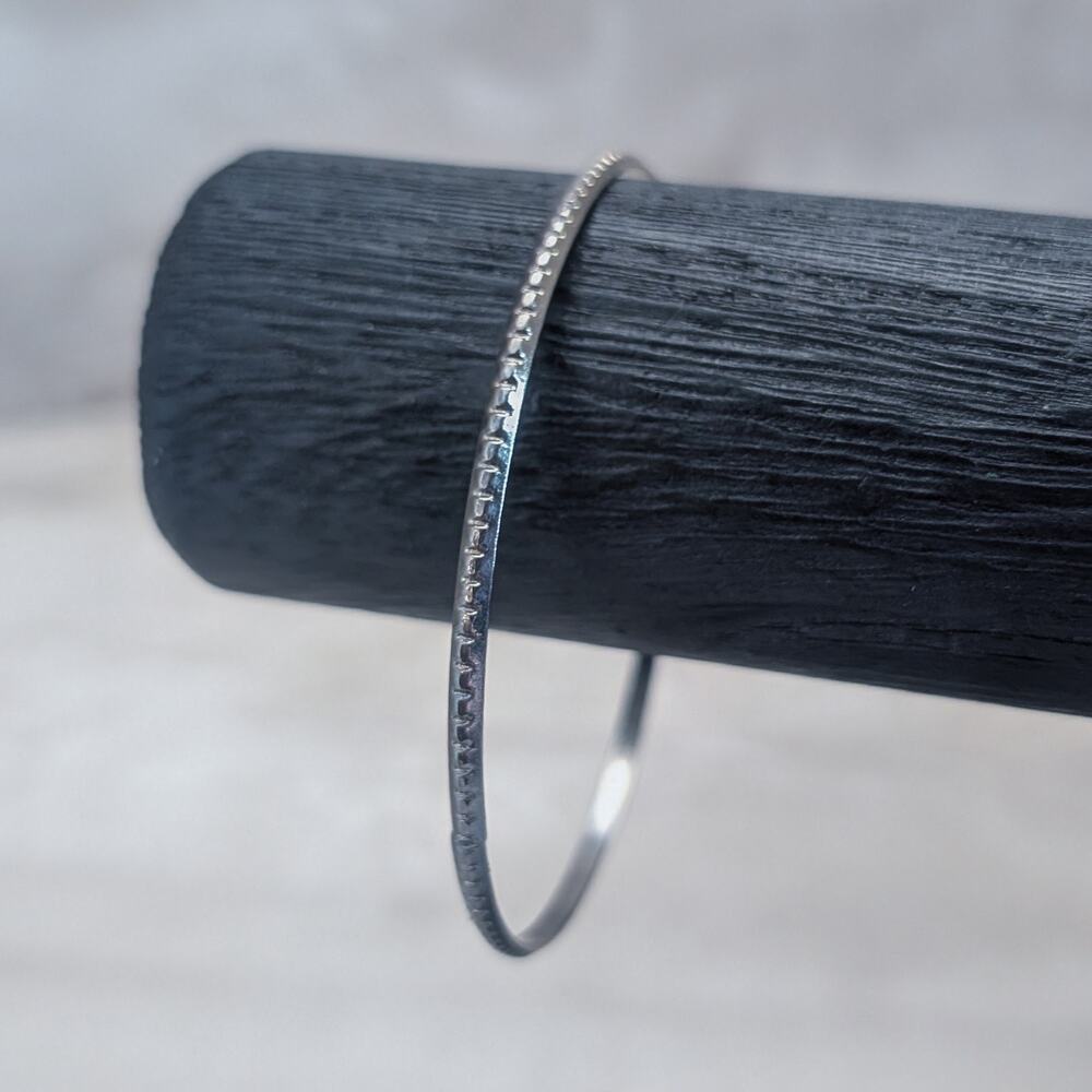 Vintage Bangle Bracelet Thin Grey with Design 8.5"
